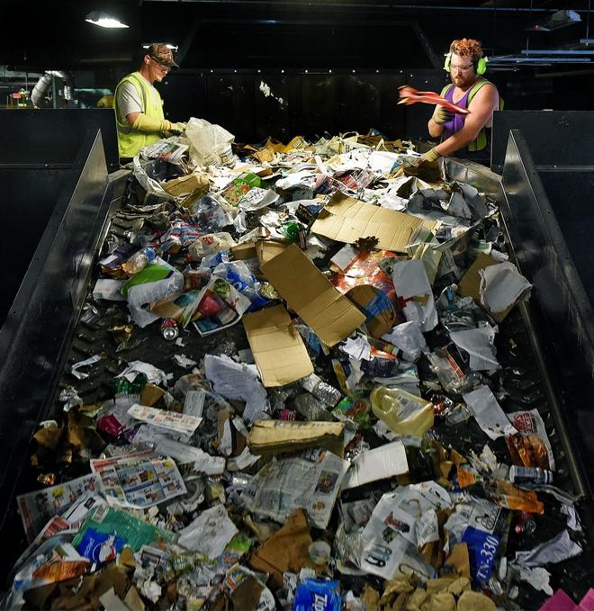 recycling-center-mixed-recyclables