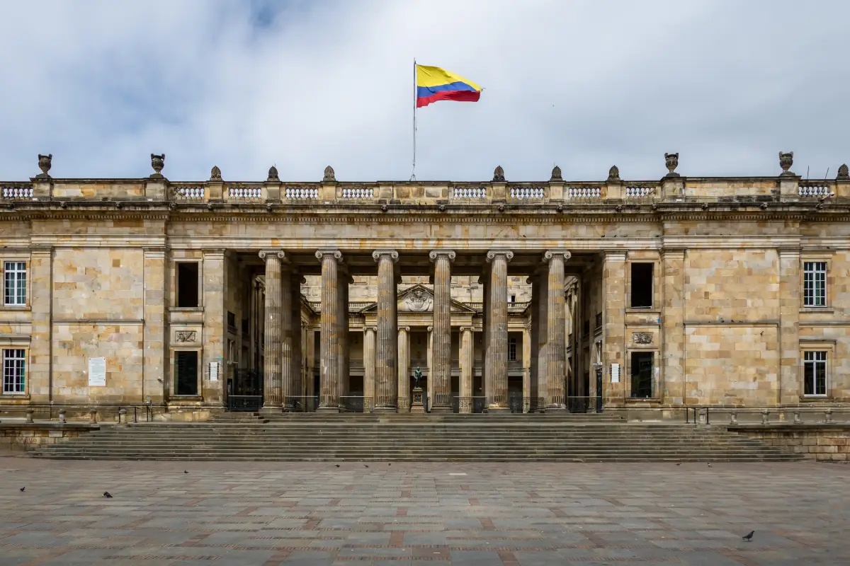 Columbian national congress hall flying Colombian flag