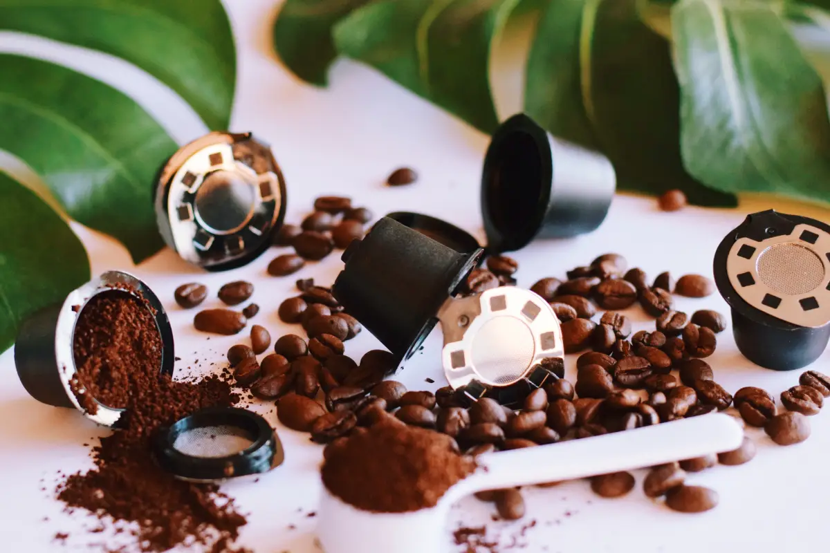 reusable coffee pods with whole and ground beans